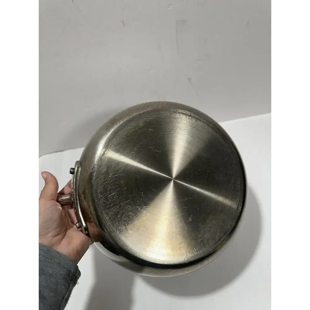 All-Clad Nonstick‎ Frying Pan 9.5” Wide Fry Pan Long Handle Used. See Pictures